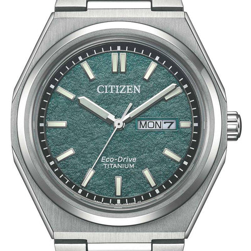 Reloj Citizen AW0130-85X Super Titanium Eco-Drive para hombre, esfera verde, 39 mm, cristal de zafiro