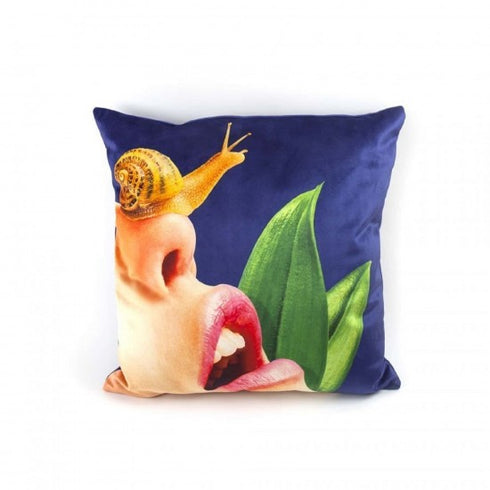 SELETTI TOILETPAPER SNAIL CUSHION