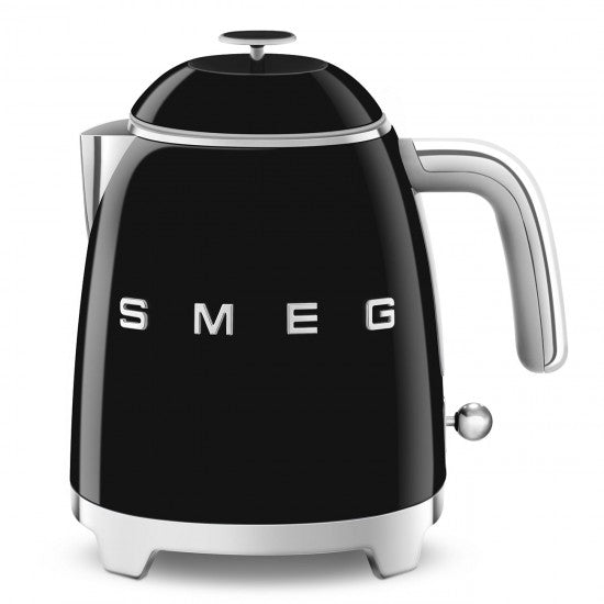 Mini bollitore Smeg nero