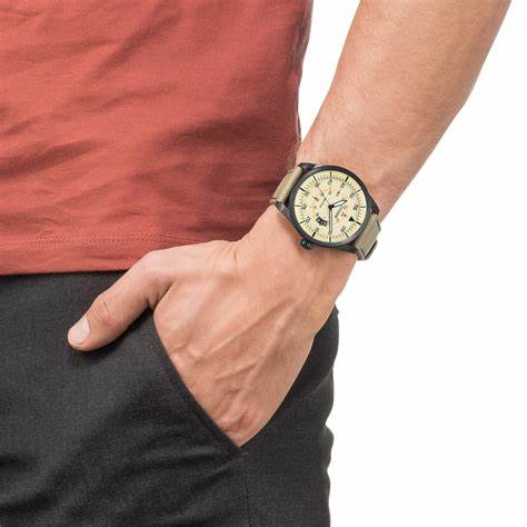 Reloj de aviador Citizen AW1365-19P Eco-Drive para hombre, esfera beige, correa de nailon