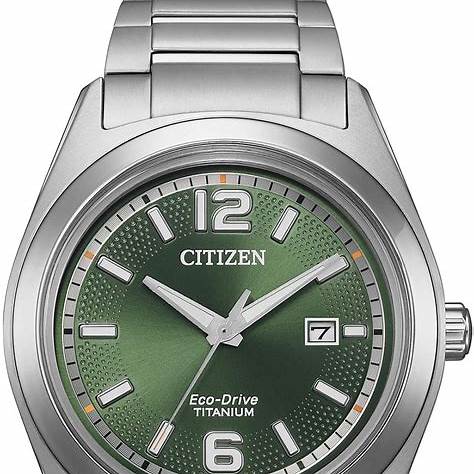 Citizen AW1641-81X Orologio Eco-Drive Super Titanium da uomo - Quadrante verde 41,5 mm, bracciale in titanio