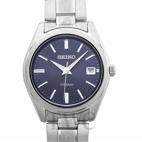 Orologio al quarzo Seiko SUR373P1 Uomo, quadrante blu, bracciale in titanio