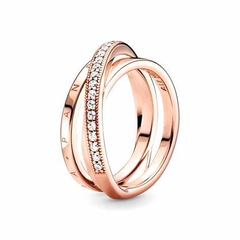Pandora 189057C01-54 Anillo de banda triple con pavé cruzado - baño de oro rosa de 14k, tamaño 54
