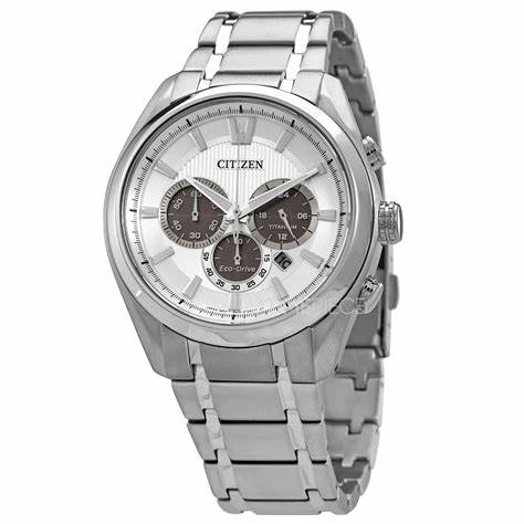 Citizen CA4010-58A Reloj cronógrafo de titanio Eco-Drive para hombre - 43 mm, esfera plateada