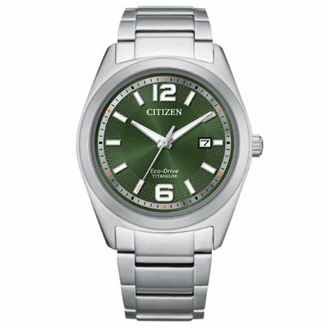 Citizen AW1641-81X Orologio Eco-Drive Super Titanium da uomo - Quadrante verde 41,5 mm, bracciale in titanio