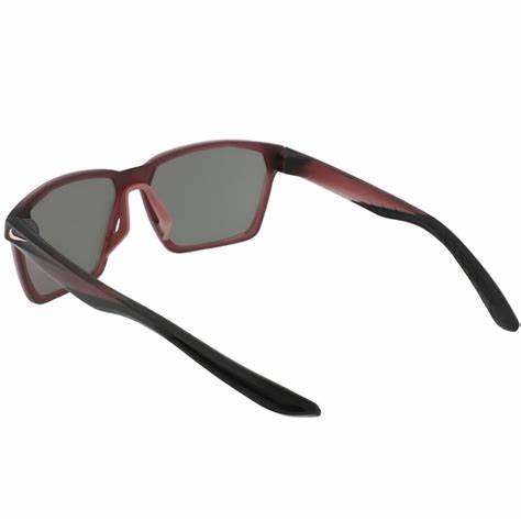 Nike Maverick S E DJ0789 298 Unisex Rechteckige Sonnenbrille – Mattes Smokey Mauve Gestell, Course Milk Gläser