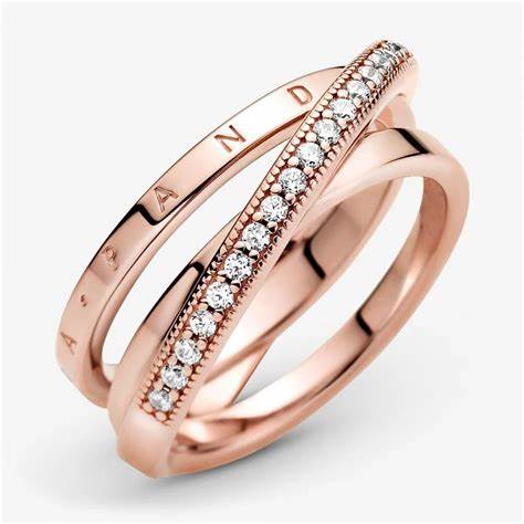 Pandora 189057C01-54 Anillo de banda triple con pavé cruzado - baño de oro rosa de 14k, tamaño 54